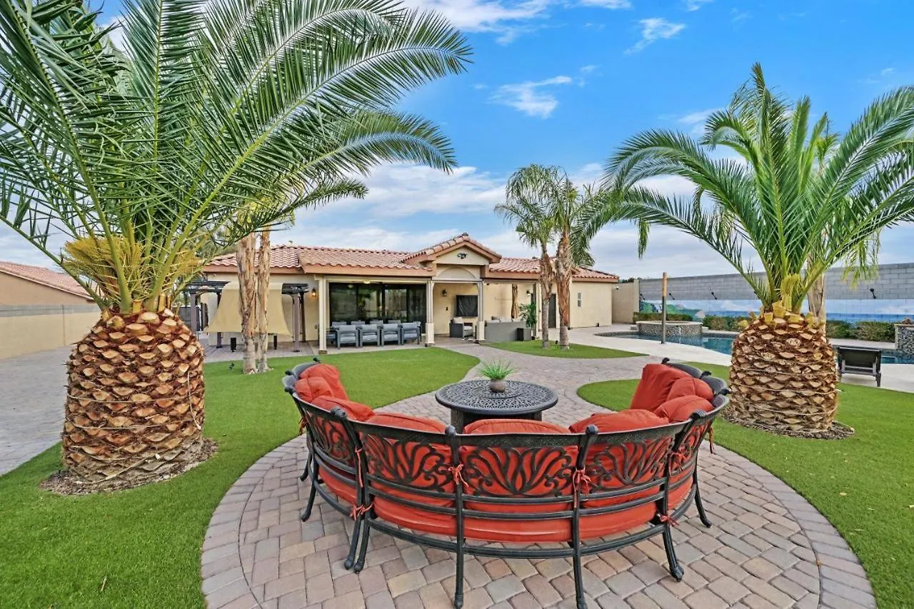 New Luxurious 6Br Villa Near Lv Strip W Pool & Spa Las Vegas Vakantiehuis