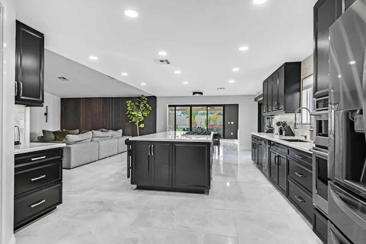 New Luxurious 6Br Villa Near Lv Strip W Pool & Spa Las Vegas 0*,  Verenigde Staten