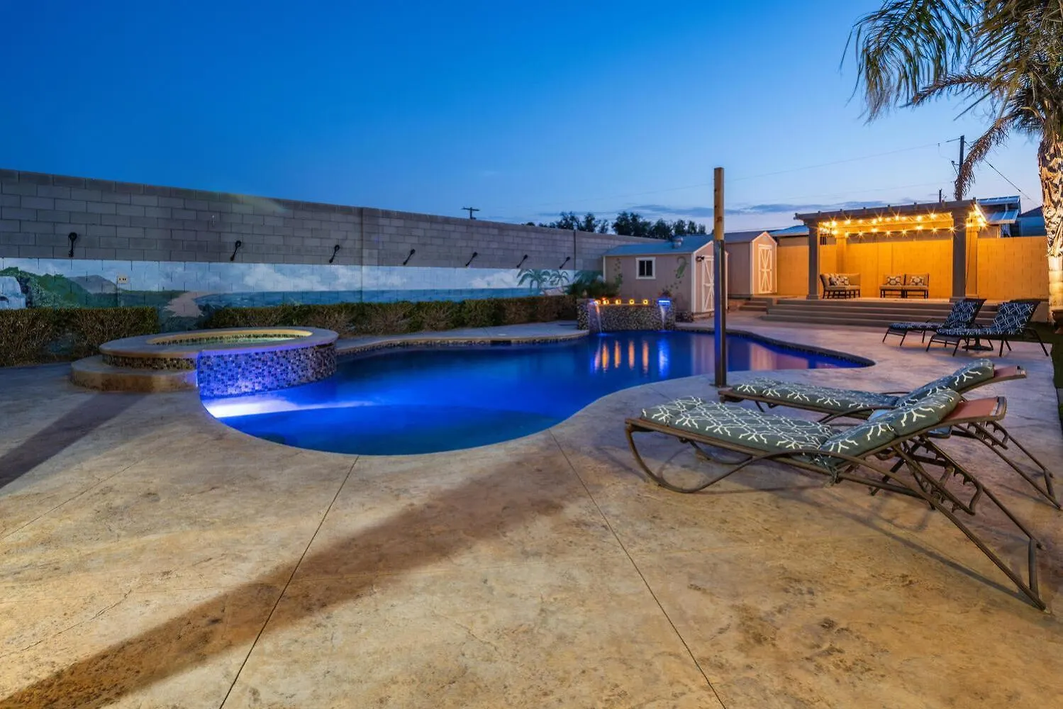 別荘 New Luxurious 6Br Villa Near Lv Strip W Pool & Spa ラスベガス