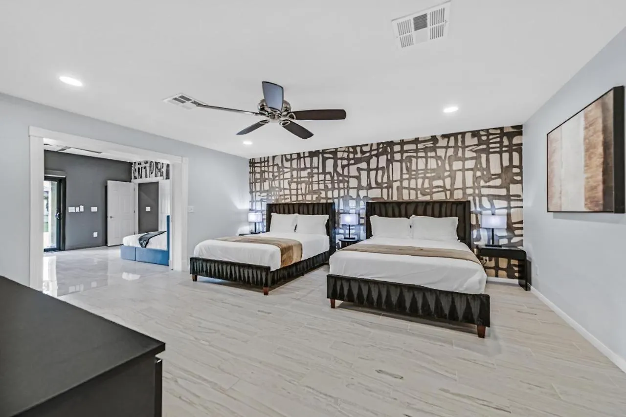 別荘 New Luxurious 6Br Villa Near Lv Strip W Pool & Spa ラスベガス