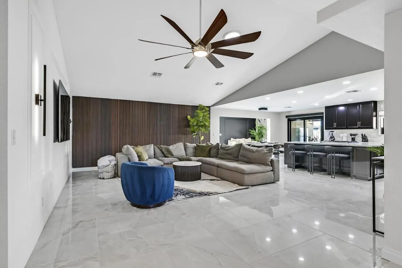 別荘 New Luxurious 6Br Villa Near Lv Strip W Pool & Spa ラスベガス