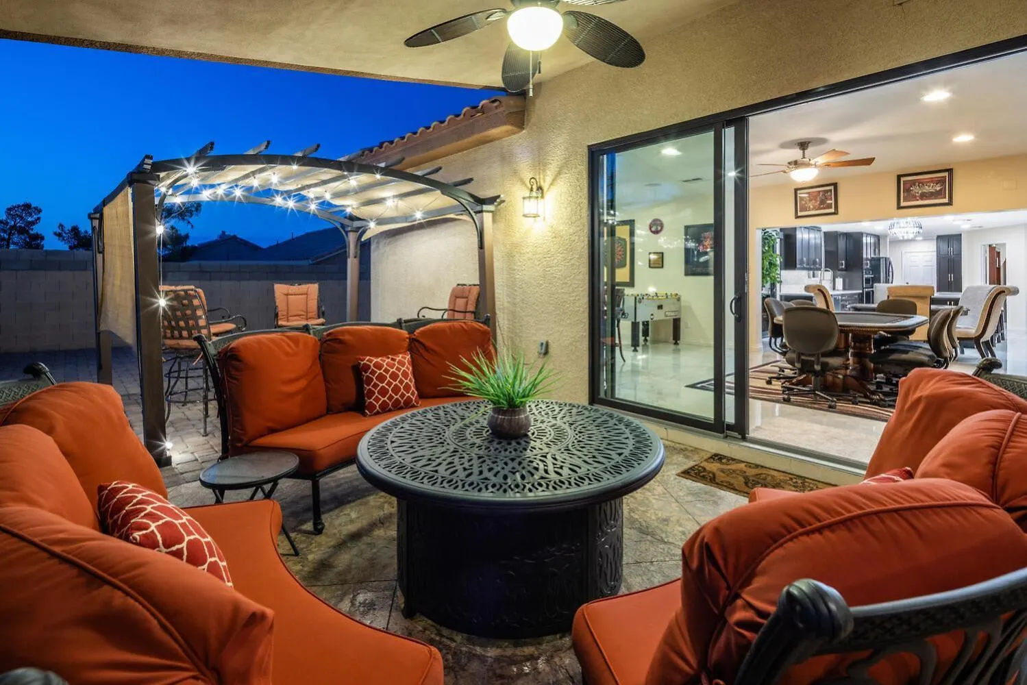 New Luxurious 6Br Villa Near Lv Strip W Pool & Spa ラスベガス